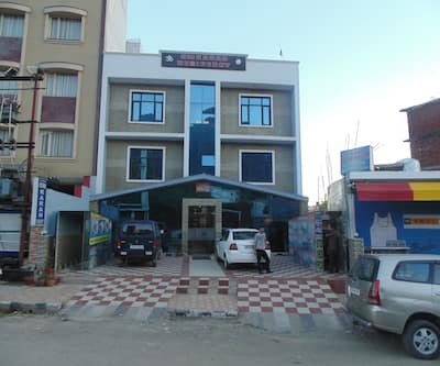 https://imgcld.yatra.com/ytimages/image/upload/t_hotel_yatra_city_desktop/v1438699719/Domestic Hotels/Hotels_Katra/Hotel Om Karan Residency/DSC00376.jpg